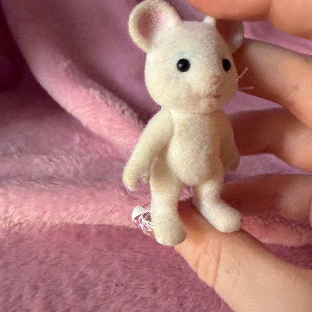Vintage epoch calico critters white mouse